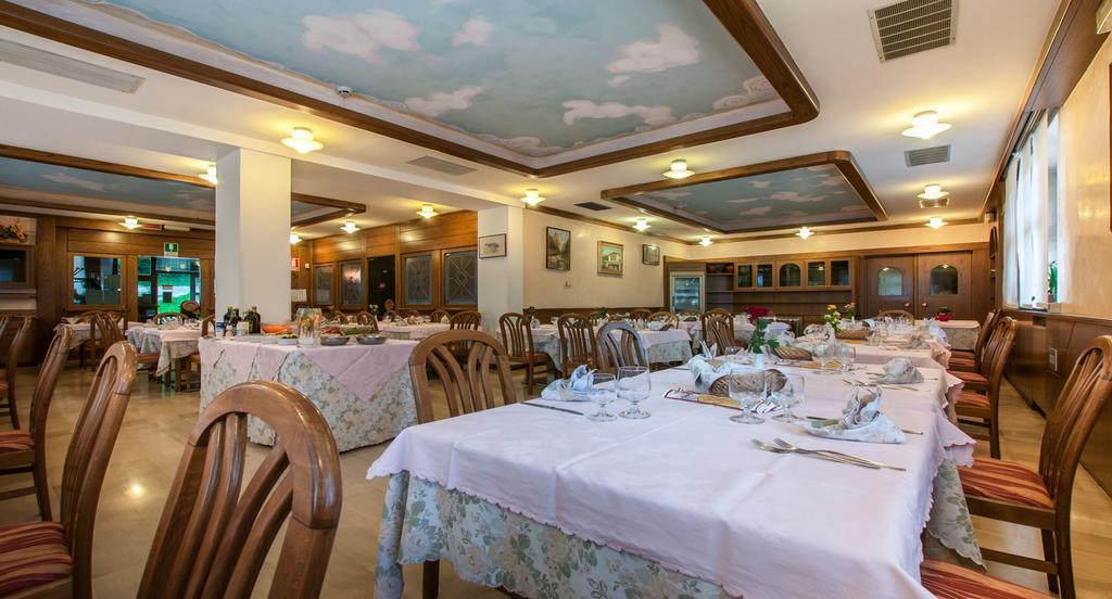 Albergo Sayonara Comano Terme Exterior foto